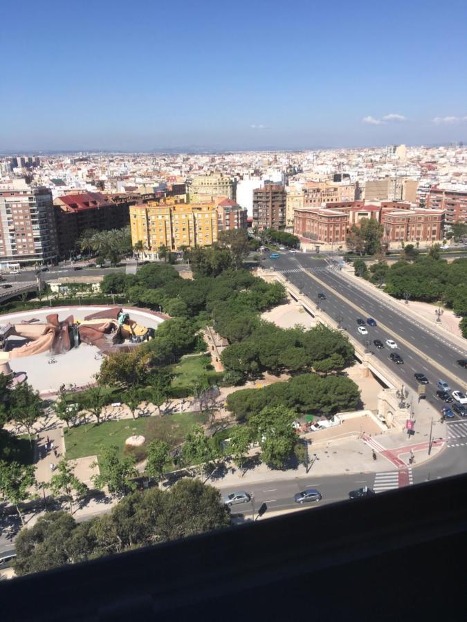 バレンシアApartamento Ciudad De Las Cienciasアパートメント エクステリア 写真